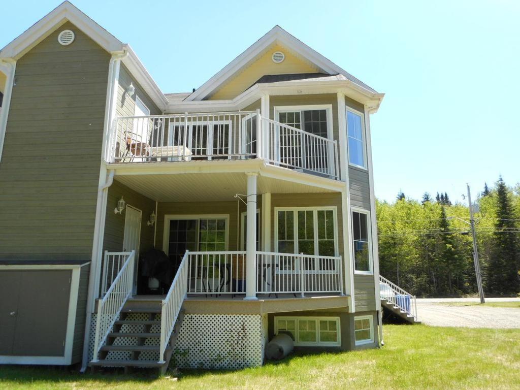Condo Mont-Edouard LʼAnse-Saint-Jean Eksteriør bilde